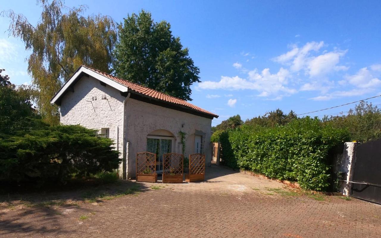 Maisonnette Aux Portes Du Medoc 布朗克福 外观 照片
